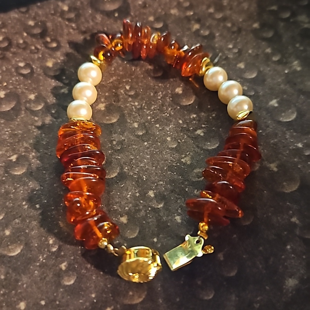 Amber Real Pearl Bracelet